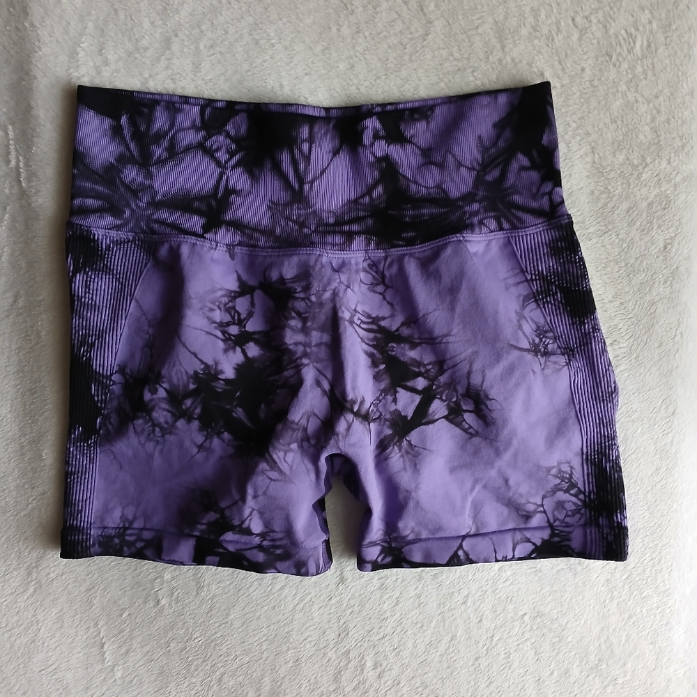 Amazon Athletic Stretch Booty Shorts Size XL